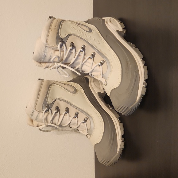 Columbia Techlite Omni-Heat Winter boots - Picture 1 of 7